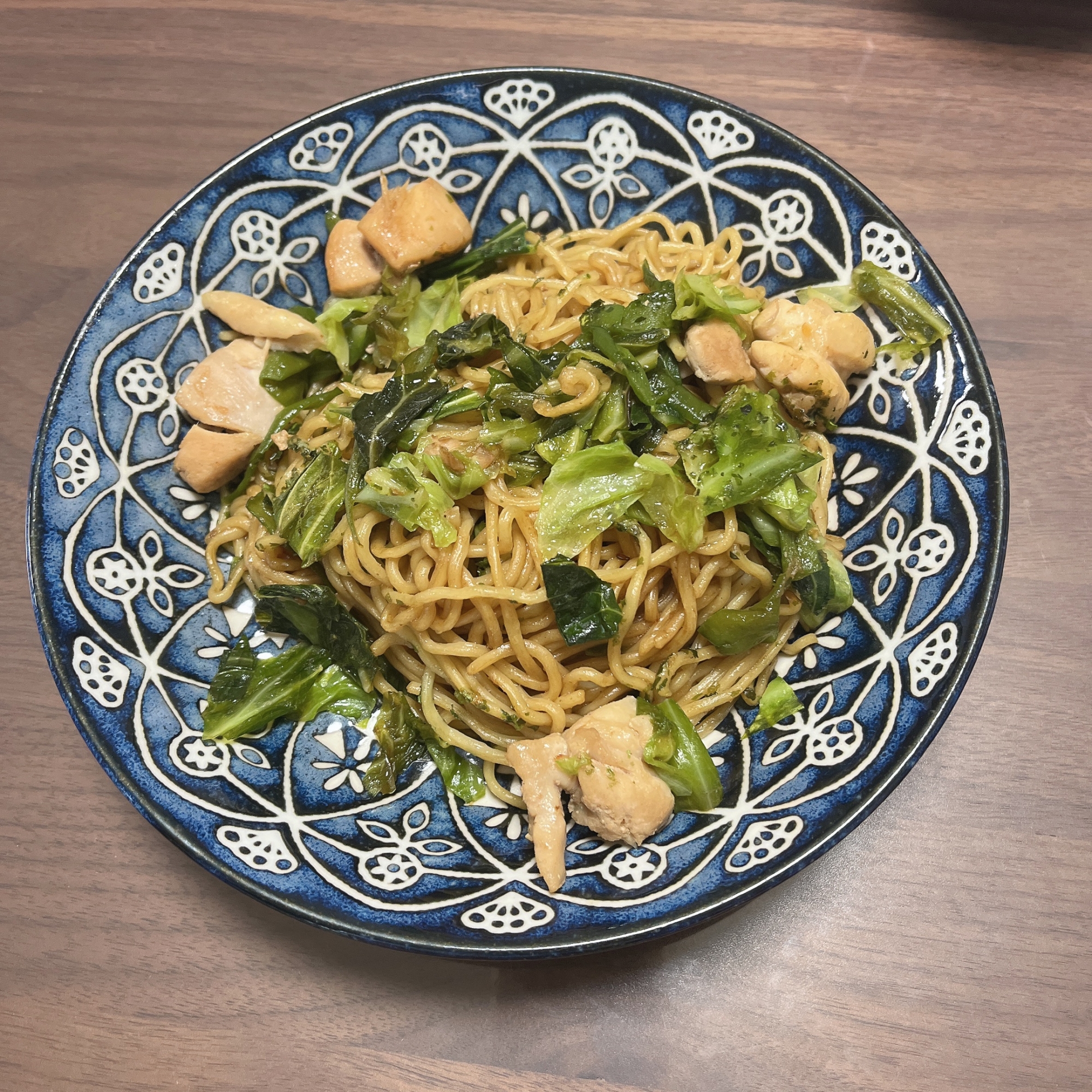 鶏肉とキャベツの焼きそば