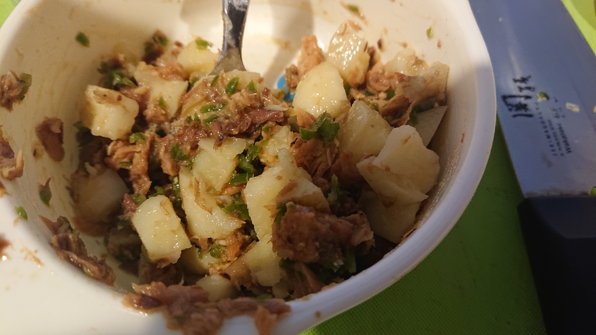 鯖の味噌煮缶でじゃがいも炒め