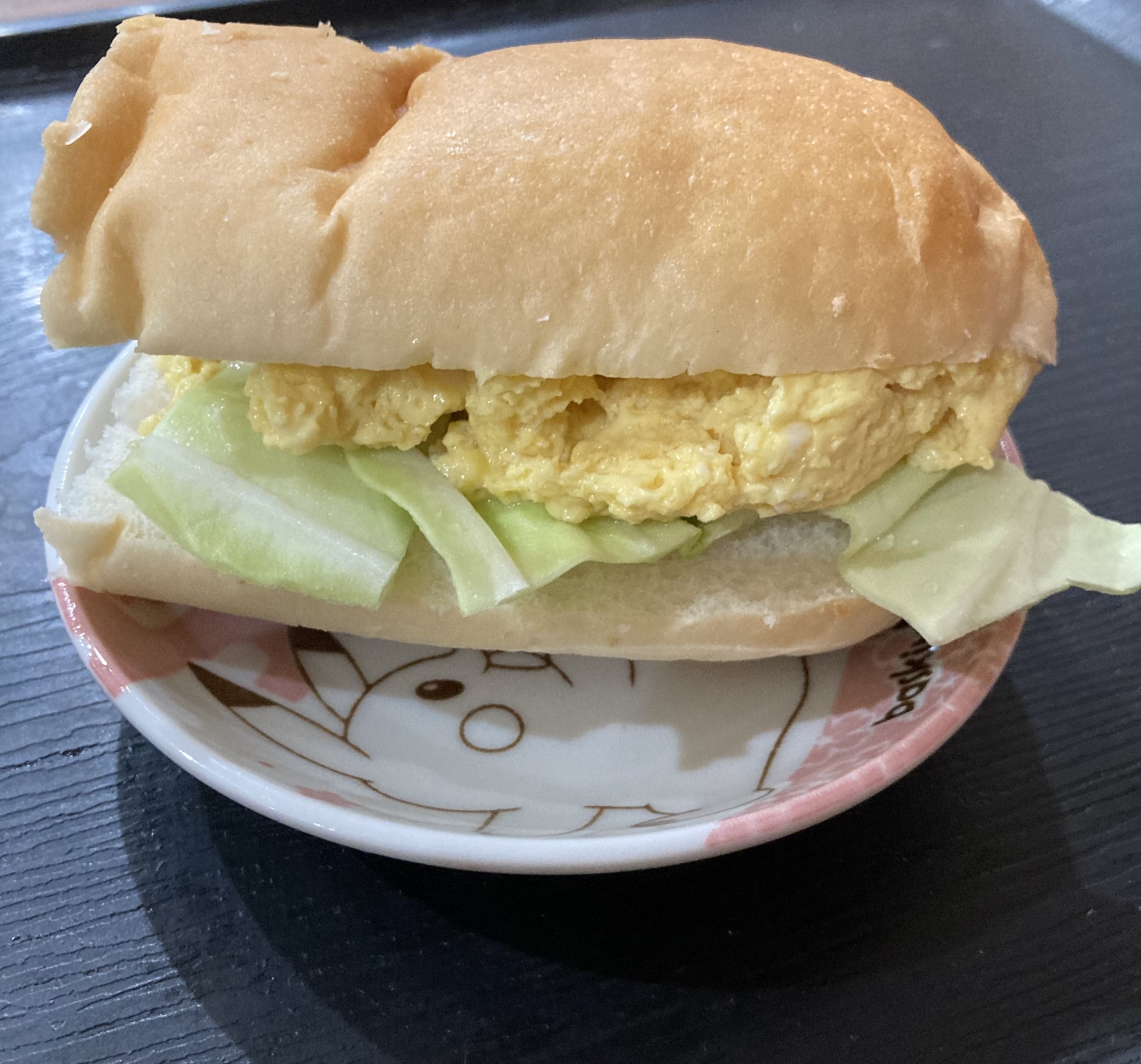 エアリーたまご入りパン