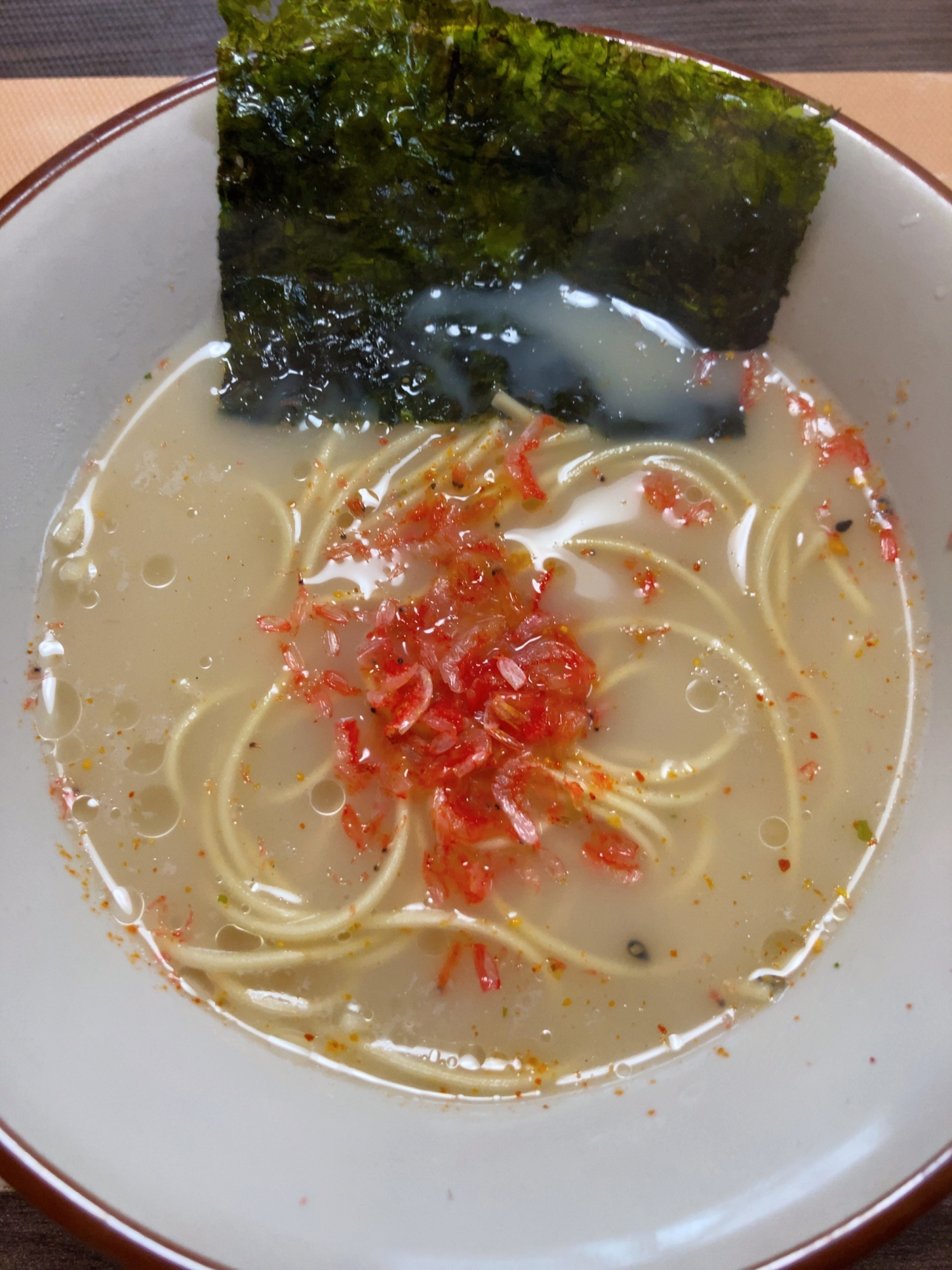 桜エビ香る豚骨ラーメン