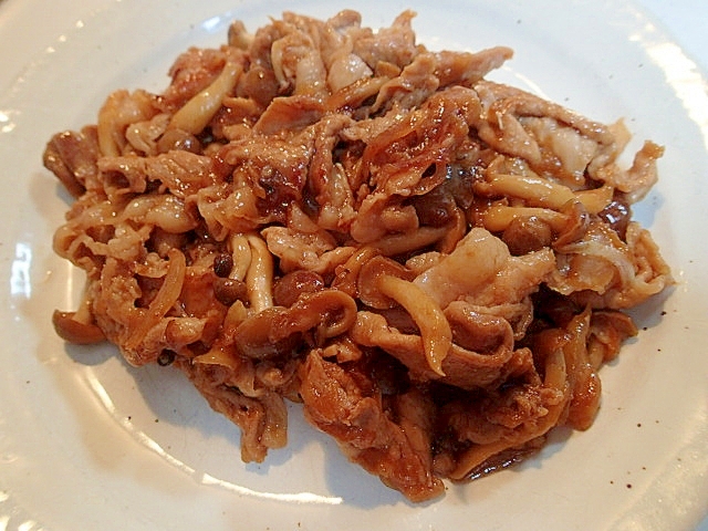 醤油麹で❤豚肉と新タマネギとしめじの照り焼き炒め❤
