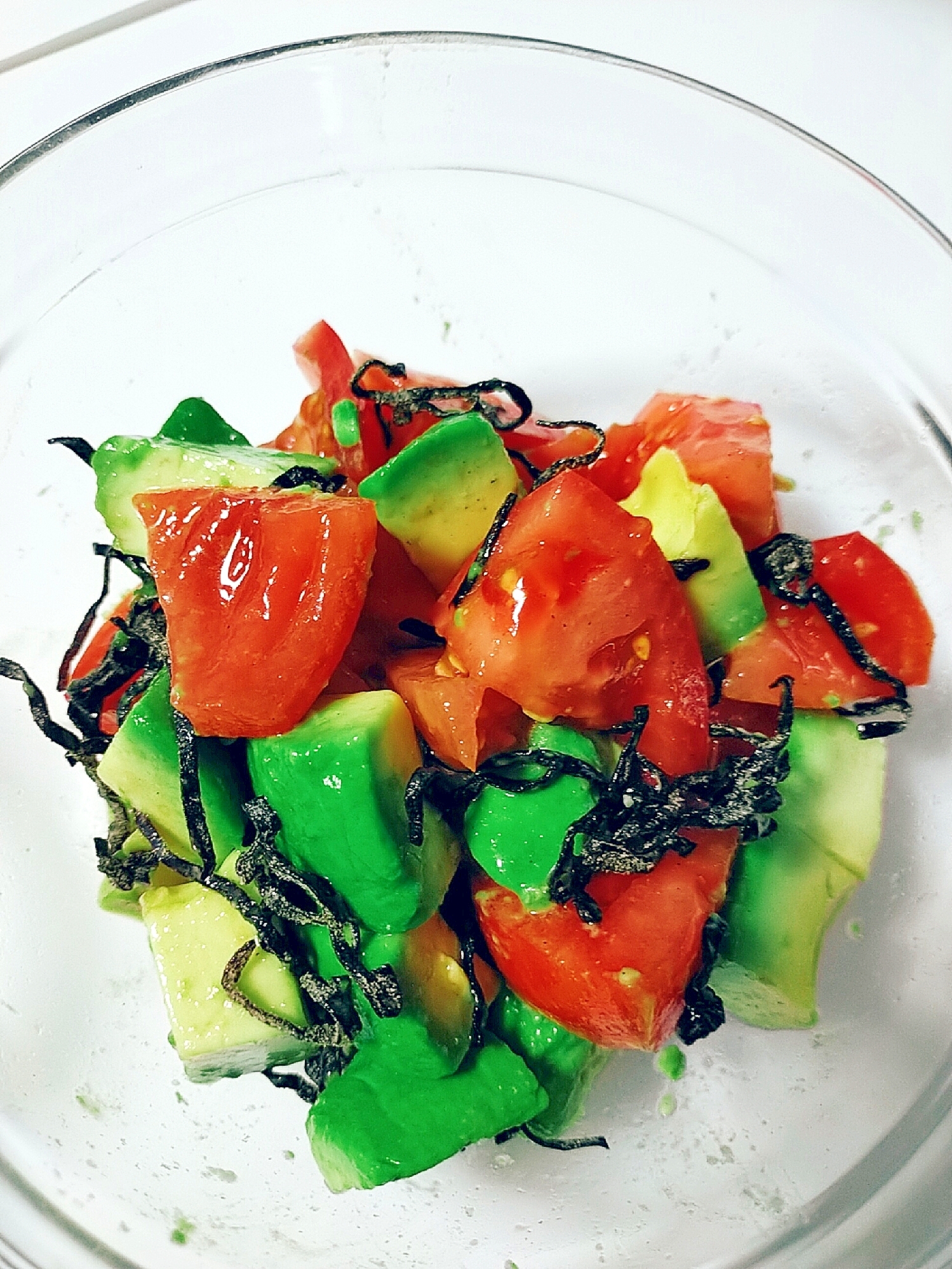 アボカドとトマトの塩昆布サラダ レシピ 作り方 By モフィもふぃ 楽天レシピ