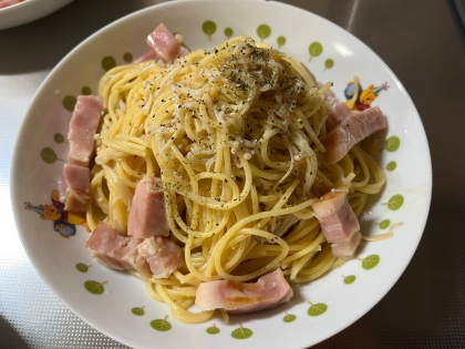 簡単！別茹で不要！ワンパンでバター醤油パスタ