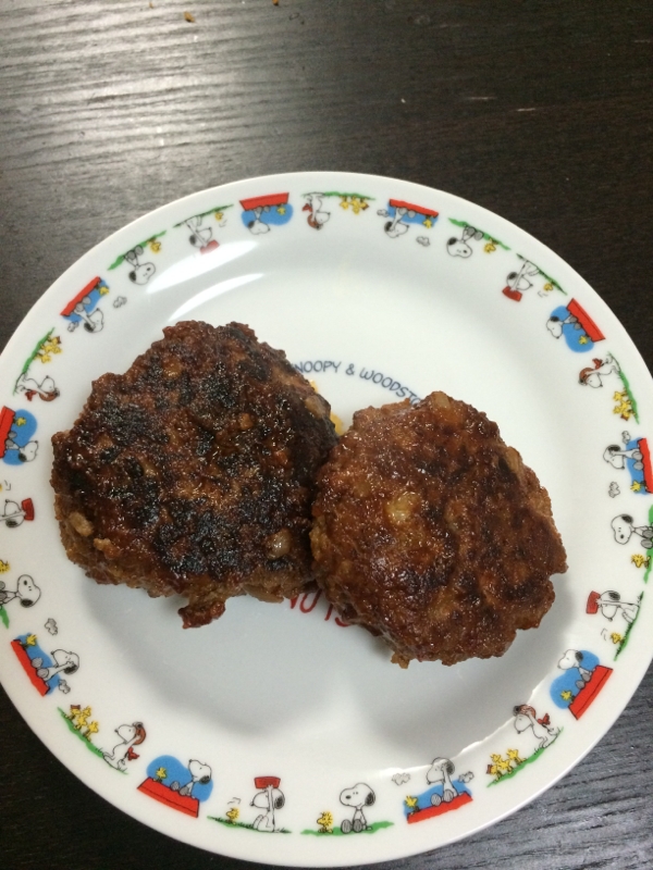 にんじんも入ってるよ☆ハンバーグ
