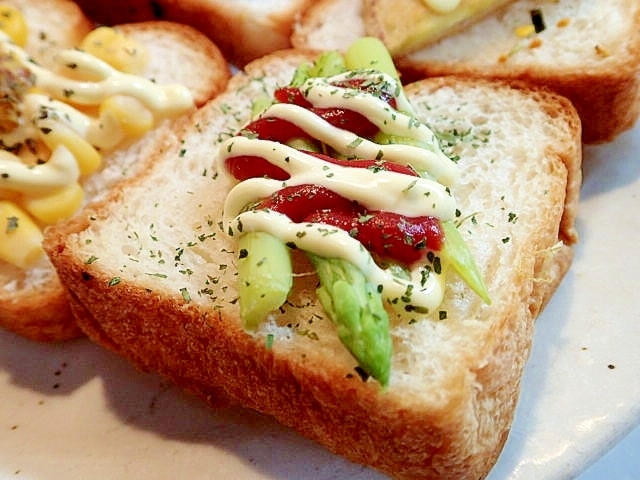 アスパラガスとヤギチーズのフリッタータ レシピ