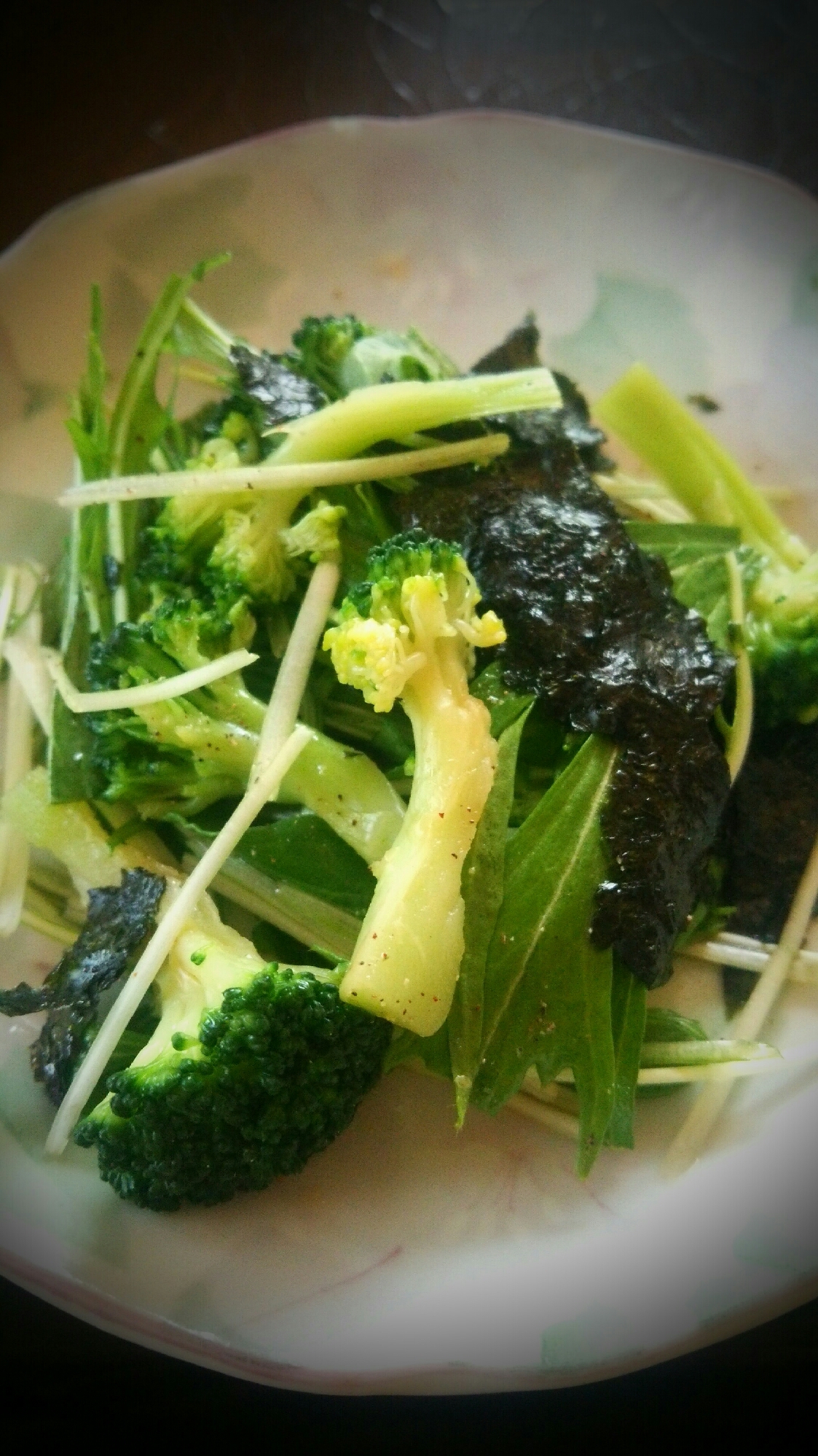 ブロッコリーと水菜の簡単サラダ