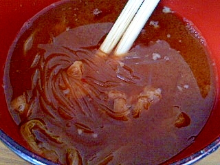 納豆と春雨とキムチの赤味噌汁