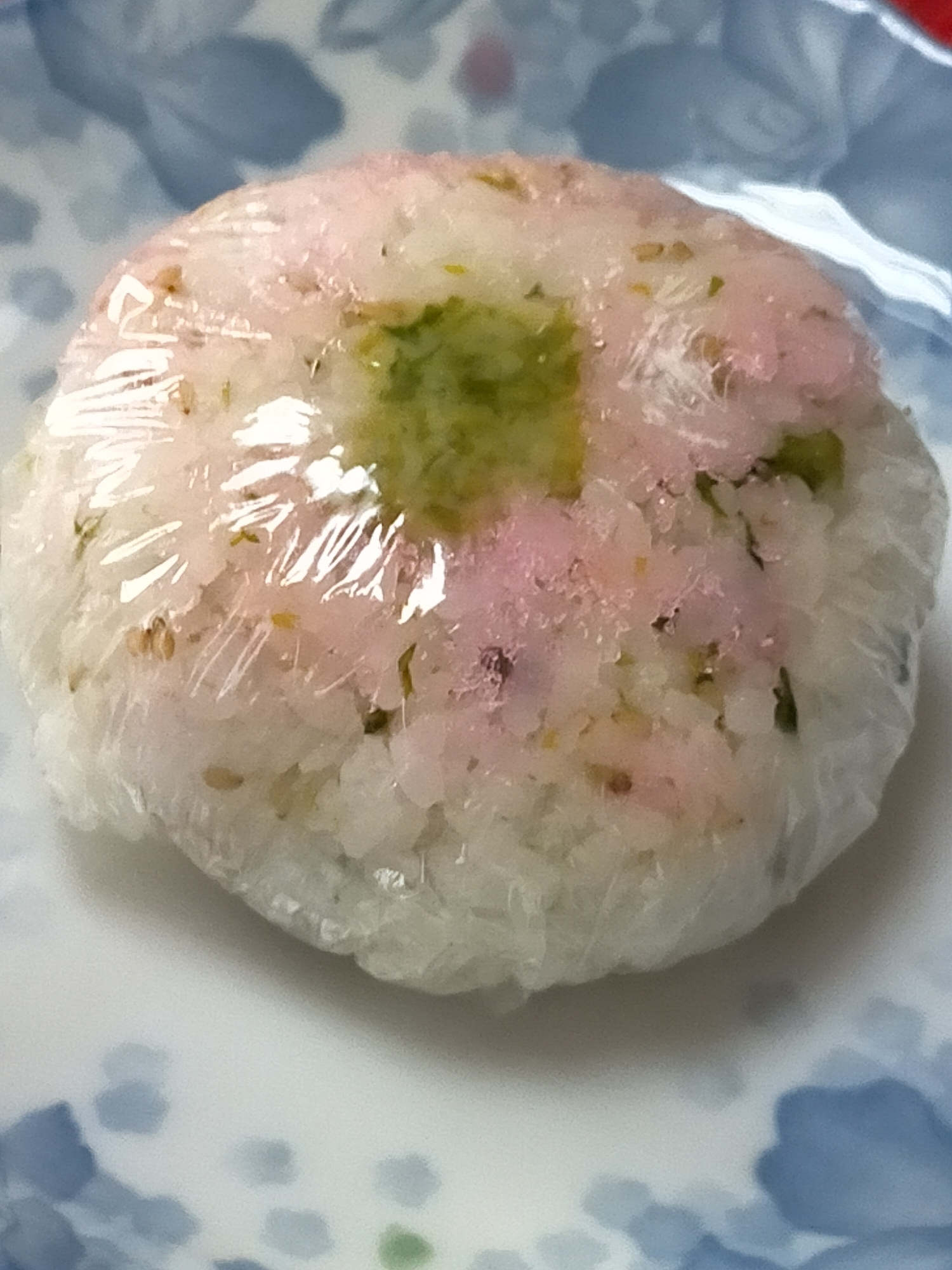 春を味わう～♪ フキノトウ白味噌とごまのおにぎり♡