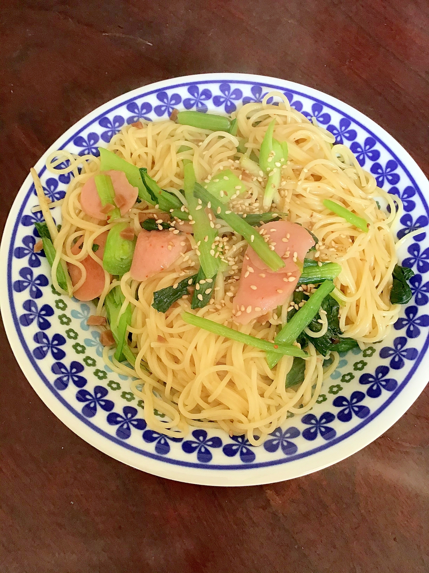 ギョニソと小松菜とニンニクの醤油漬けのパスタ。