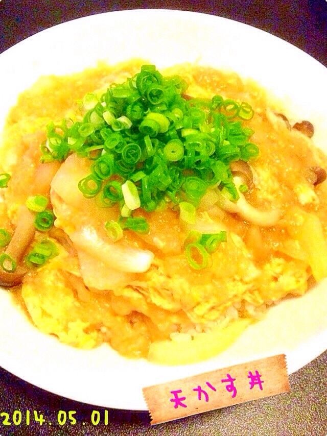 ﾌﾗｲﾊﾟﾝで!ﾎﾞﾘｭｰﾑ満テン天かす丼☆