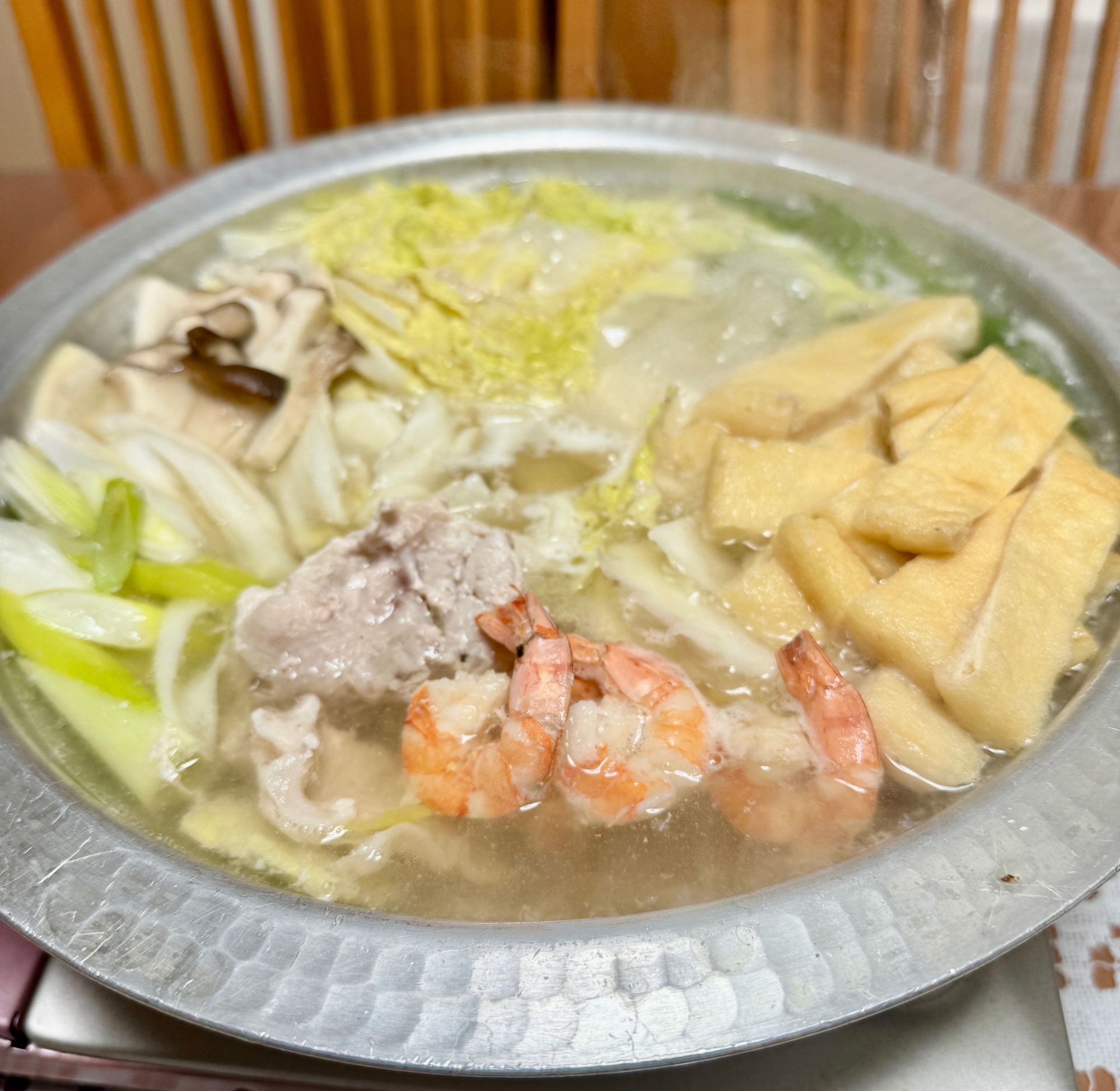 具沢山で栄養満点!〆の麺も楽しみな中華☆ちゃんこ鍋