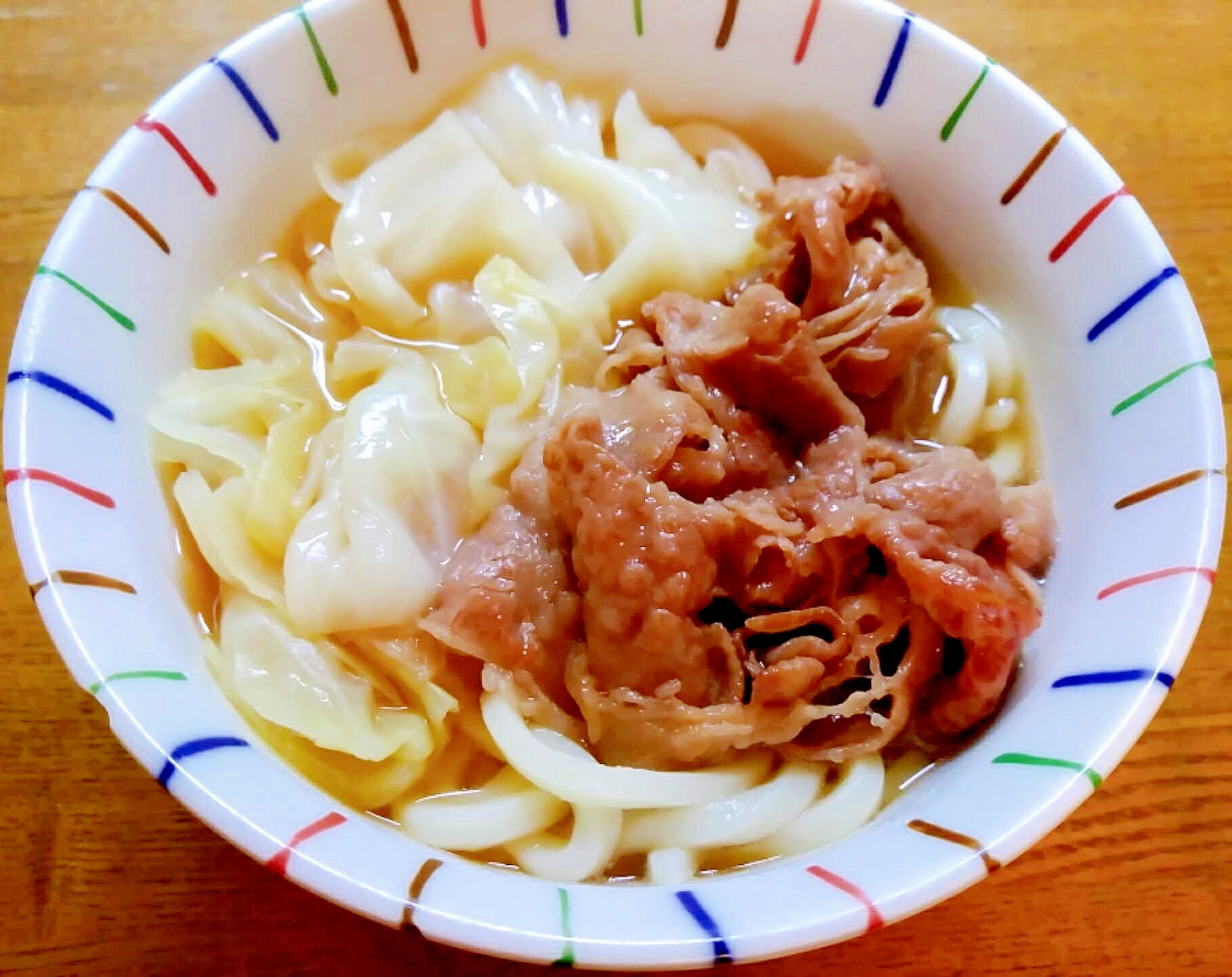 キャベツたっぷり肉うどん