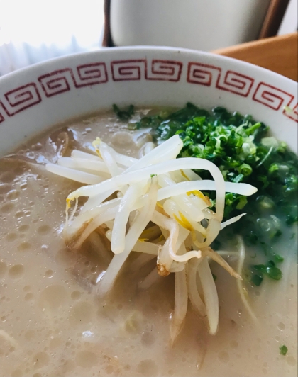 お昼に頂きました
いつものラーメンが絶品に変身しました　シャキシャキです