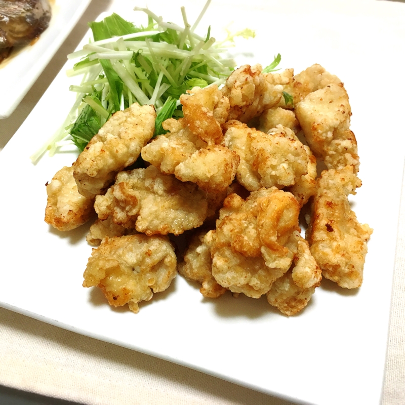 めちゃ簡単！！鶏むね肉のモミモミにんにく塩唐揚げ♡