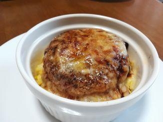 残ったハンバーグで簡単ハンバーグドリア