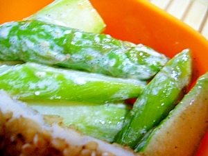 お弁当に彩り 緑 アスパラガスのマヨネーズ炒め レシピ 作り方 By ノンパルンパ 楽天レシピ