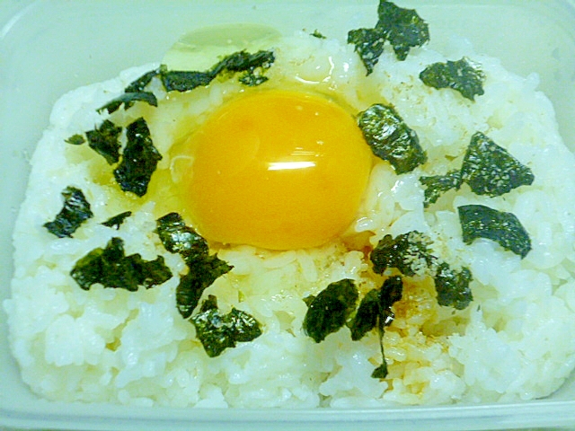 簡単♪ごま油が香る♪焼き海苔のたまごかけご飯