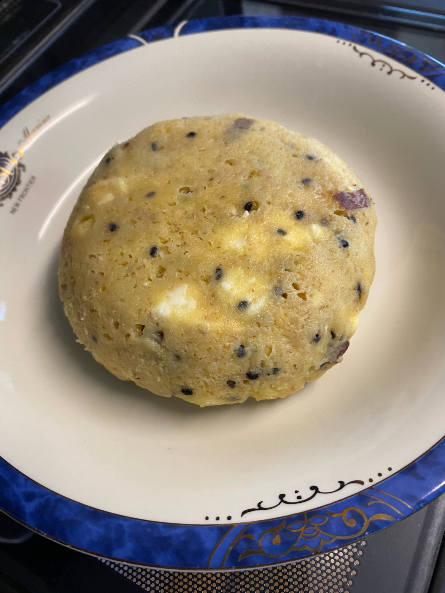 焼き芋をリメイク❣️レンジで簡単蒸しケーキ