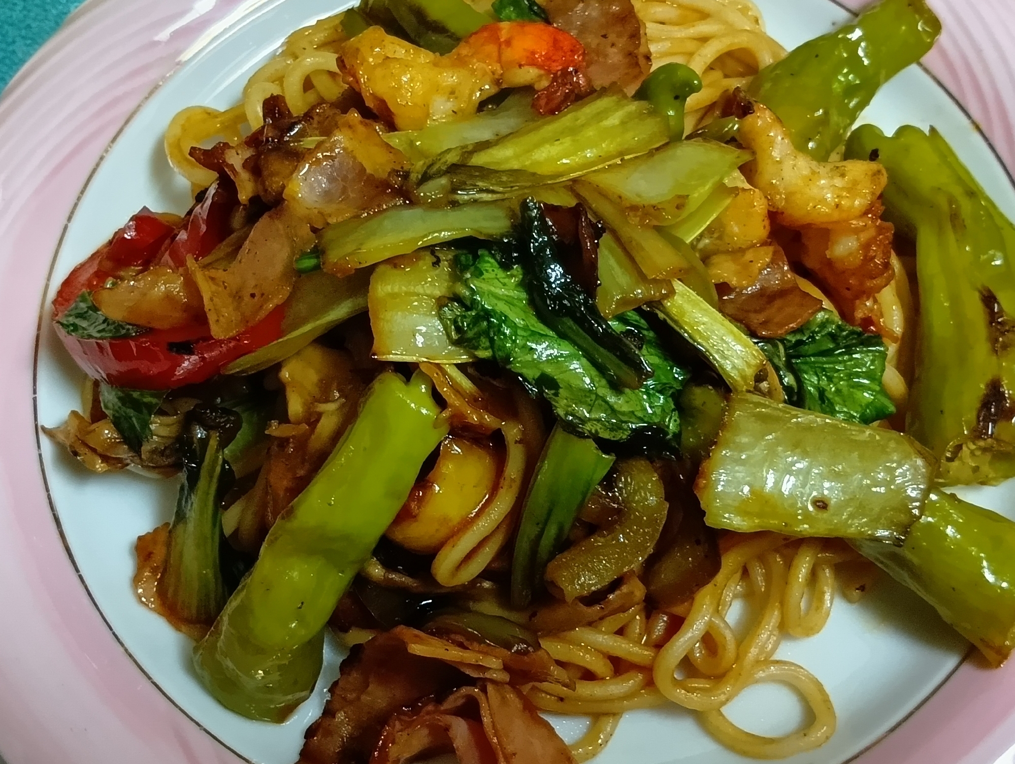 夏野菜 de 即席麺のピリ辛口✩✩ナポリタン