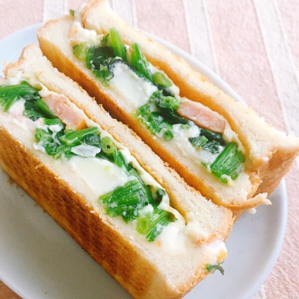 ほうれん草のソテーとポテトサラダのサンドイッチ レシピ 作り方 By Kuroneco 楽天レシピ ほうれん草のソテーとポテトサラダのサンドイッチ レシピ 作り方 By Kuroneco 楽天レシピ