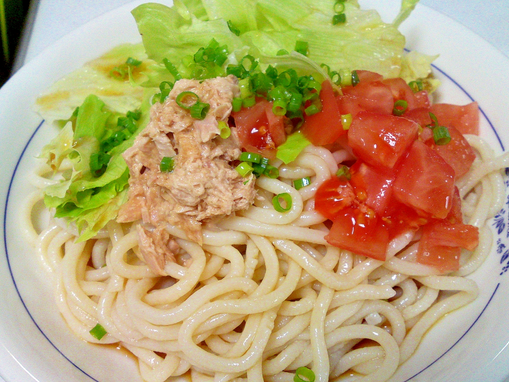 子供が好きなシーチキンde冷やしサラダうどん