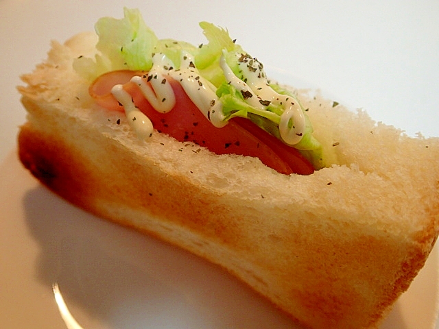 ダブルソフトで　レタスとハムのホットサンド
