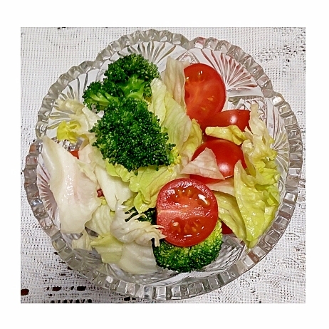 りんご酢サラダ（ミニトマト・レタスetc..）