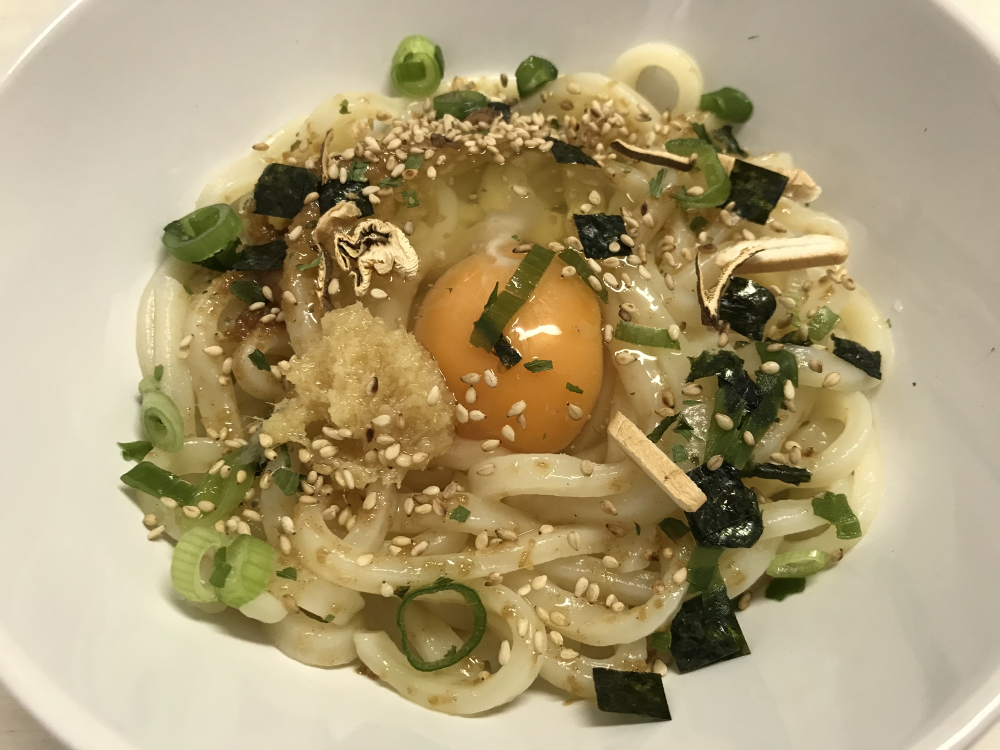 【簡単】話題の姜葱醤入り♪釜玉うどん