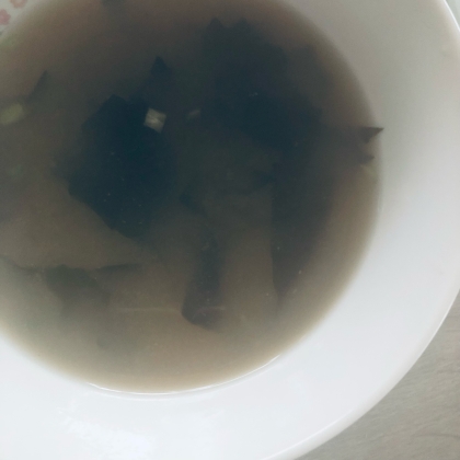 簡単☆ワカメたっぷり味噌汁