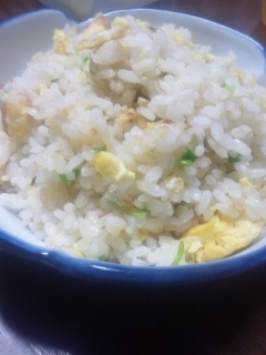 ほんだしで作る和風チャーハン