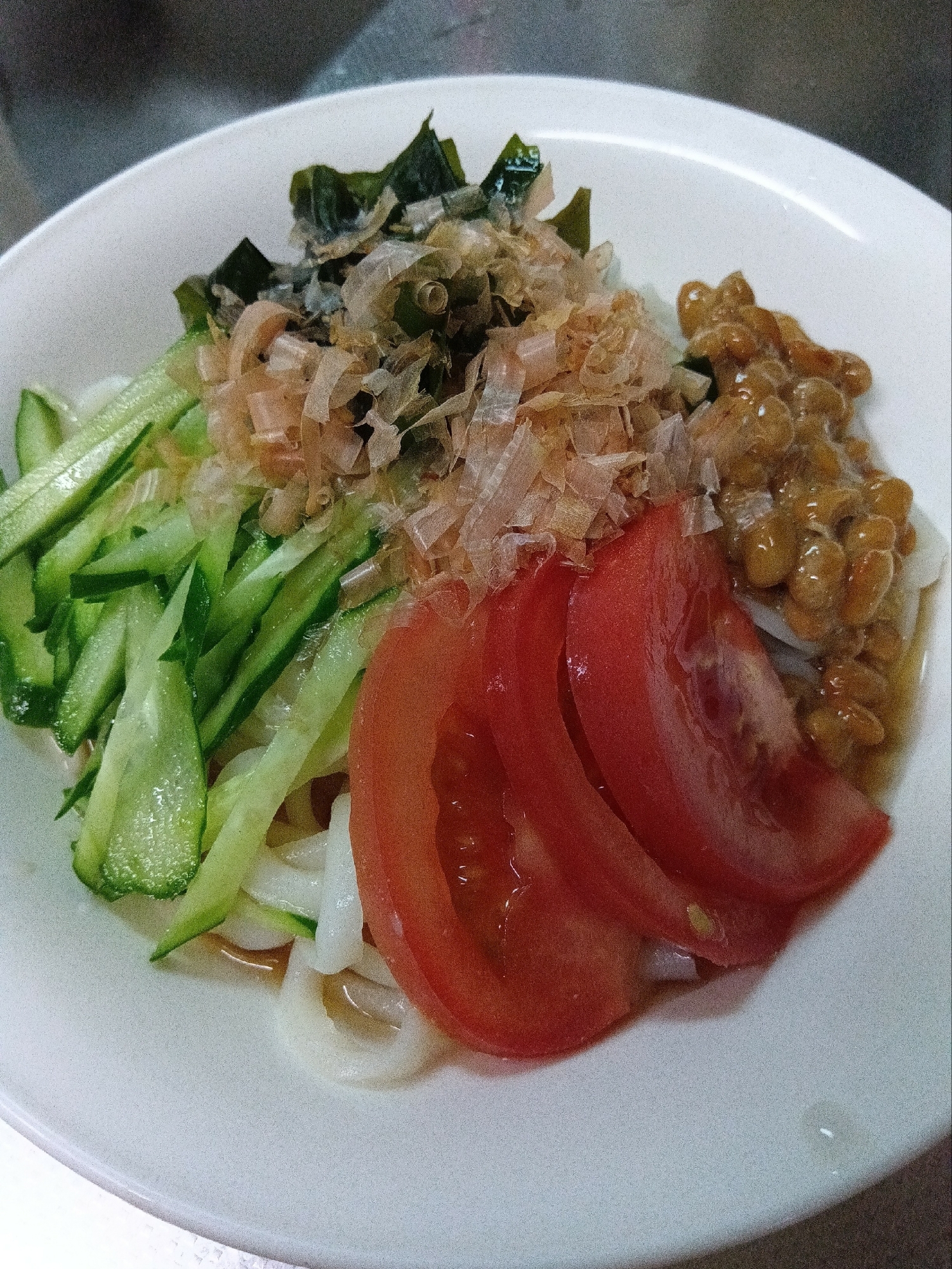 夏野菜の冷やしうどん