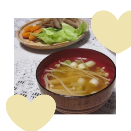えのき、たまねぎ、小ねぎのお味噌汁