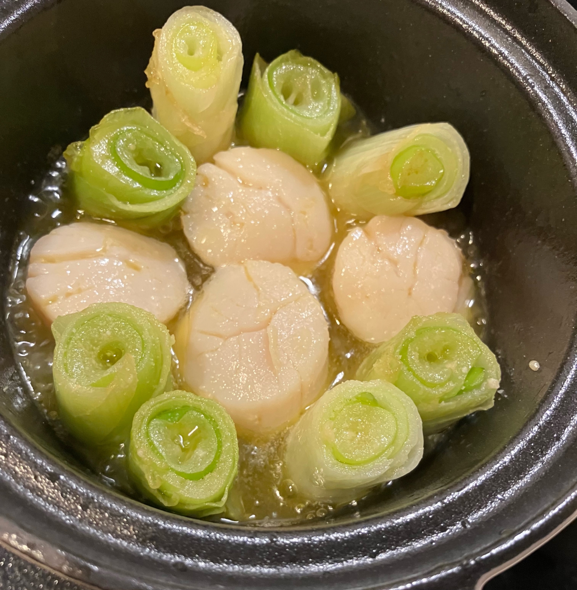 ネギとホタテのアヒージョ