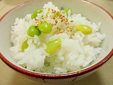 塩茹でした枝豆を使って☆簡単混ぜるだけの枝豆ご飯