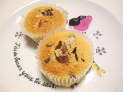 ふわふわカップケーキに続きこちらもトースターで作りました。ふんわり美味しいカップケーキが出来たと思います。メープルの甘い香りがとても良いですね☆ご馳走様でした。