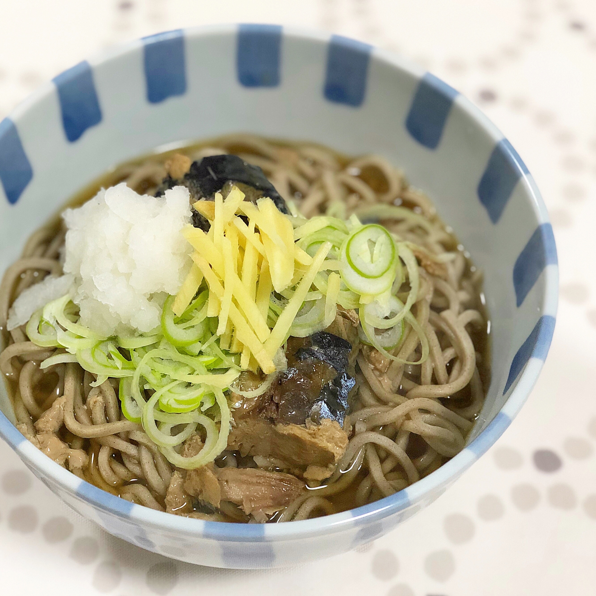 サバ缶でおろし温そば☆薬味たっぷり