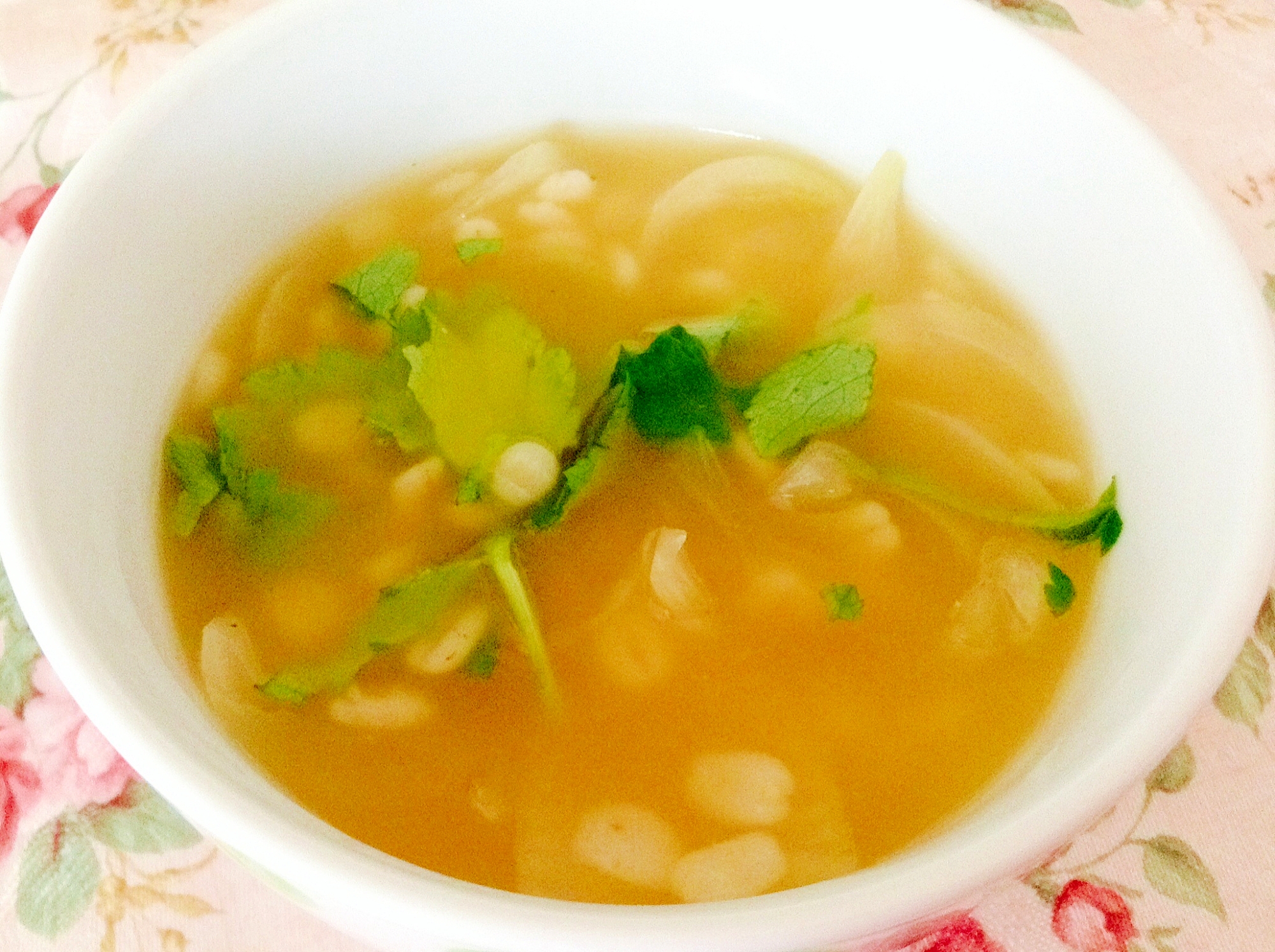 ほっこり❤︎玉葱と押し麦の生姜スープ