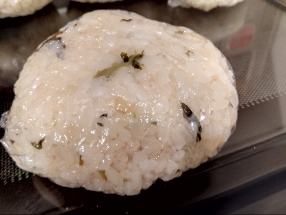 おにぎりアレンジ 桜エビ青のり白ごま