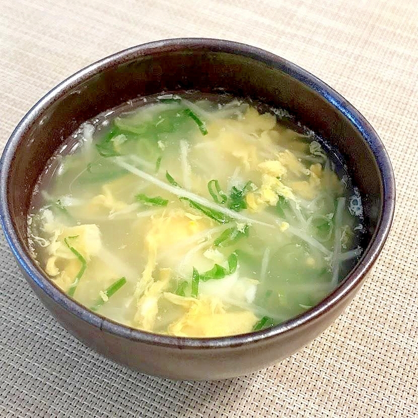 とろっとろ!長いもと卵のスープ