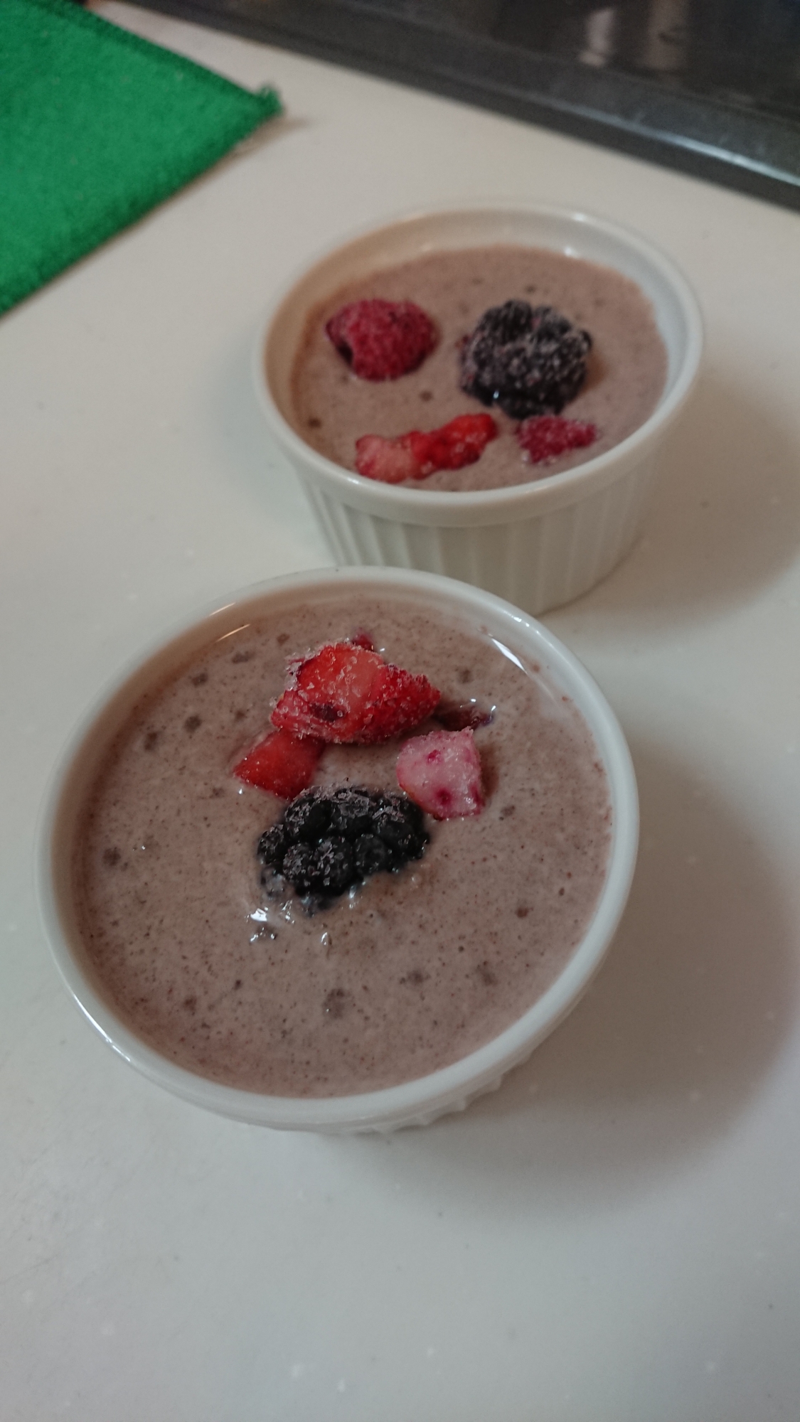 バジルシードのベリーミルク レシピ 作り方 By 実り Kitchen 楽天レシピ