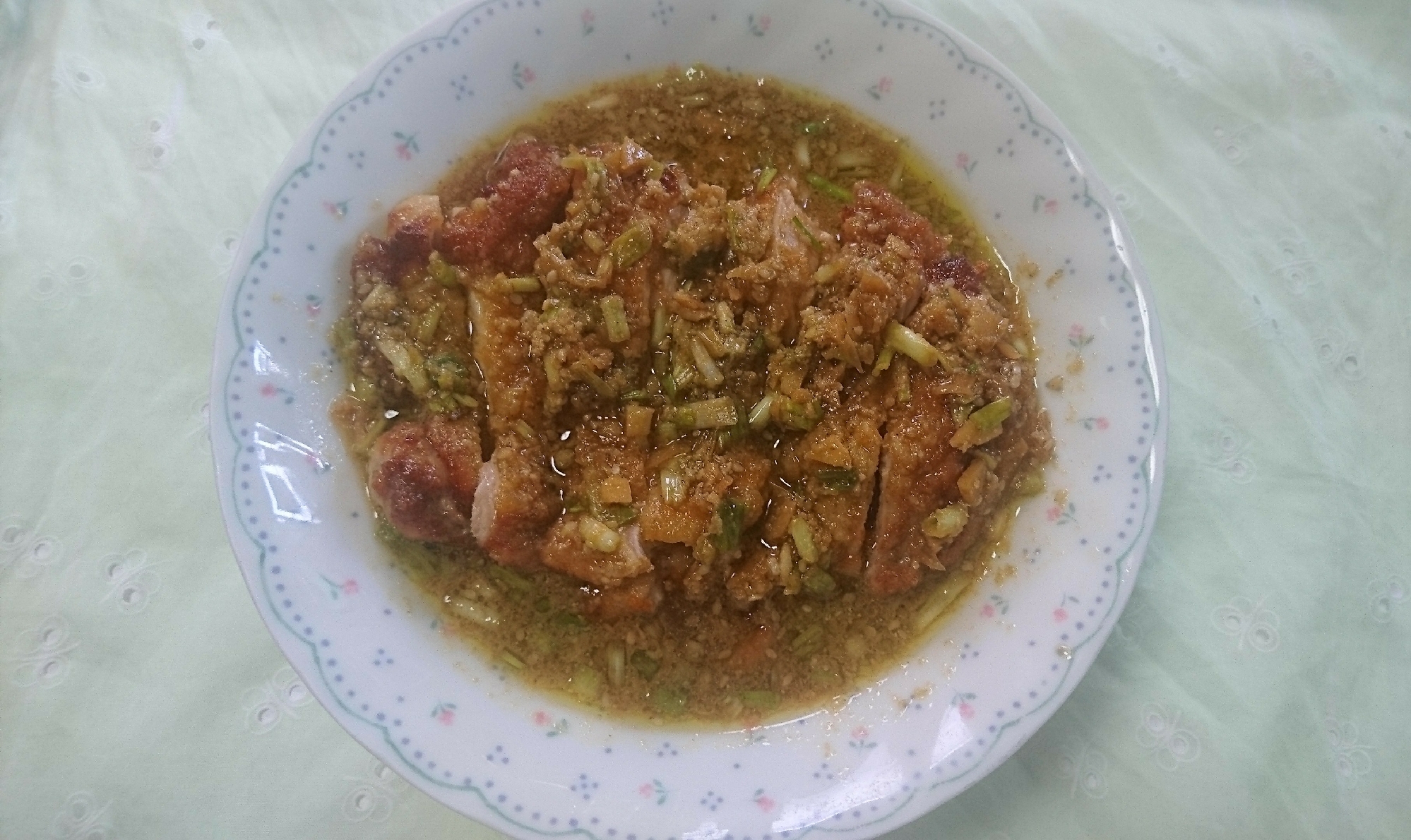 油淋鶏(ユーリンチー)鶏のから揚げ ネギ香味たれ