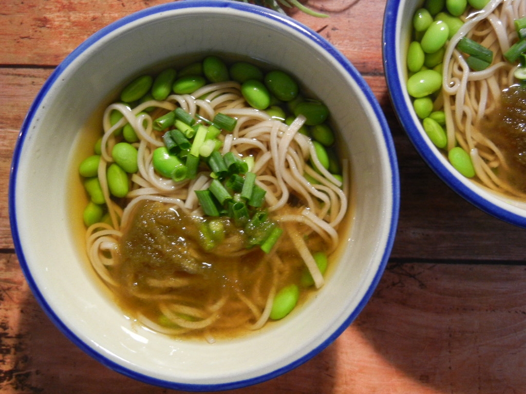 枝豆ととろろ昆布の蕎麦