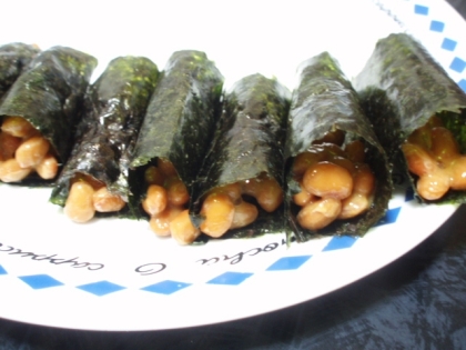 おつまみにどうぞ、納豆海苔巻き