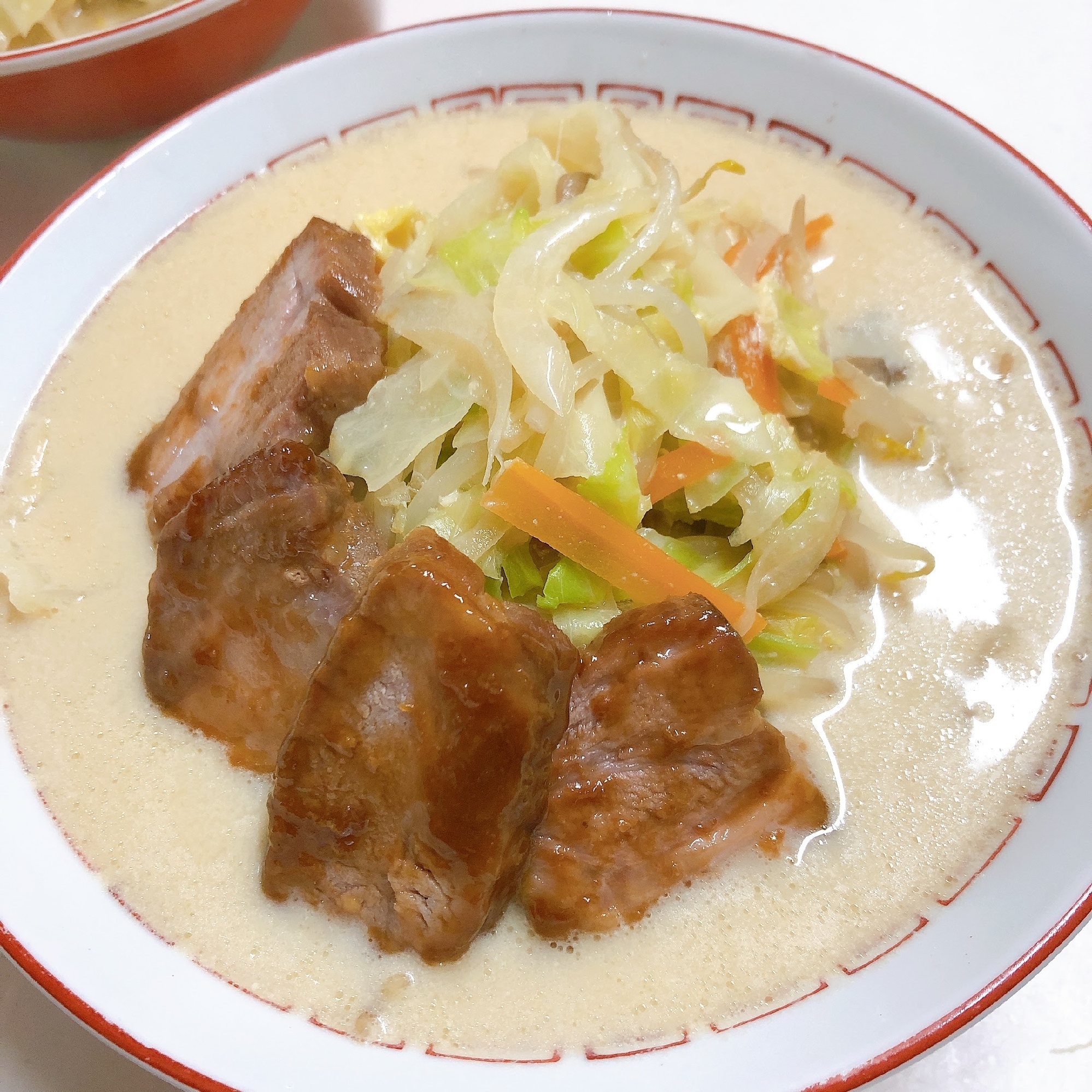 豆乳でヘルシー♪とんこつラーメン風