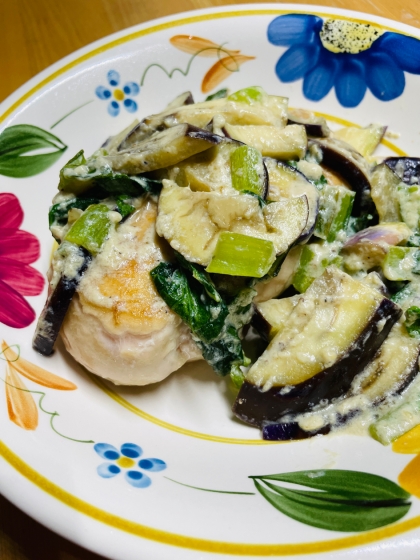 ♪チーズでコク♡鶏もも肉の豆乳クリームソース♪