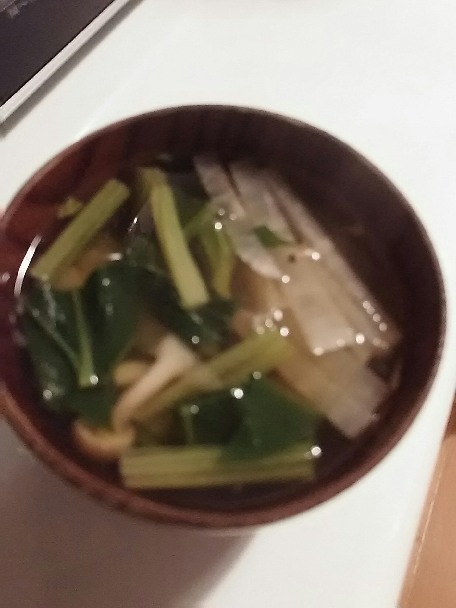 椎茸の戻し汁で 大根とほうれんそう お吸い物