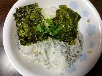 こんばんは。しらすと海苔で簡単に美味しくできました。レシピ有難うございました。