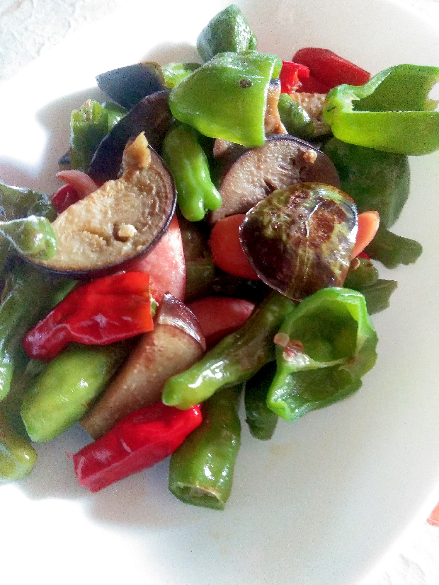 赤ししとうと緑ししとうと米ナスの韓国風炒め レシピ 作り方 By 田舎のばあさん 楽天レシピ 赤ししとうと緑ししとうと米ナスの韓国風炒め レシピ 作り方 By 田舎のばあさん 楽天レシピ