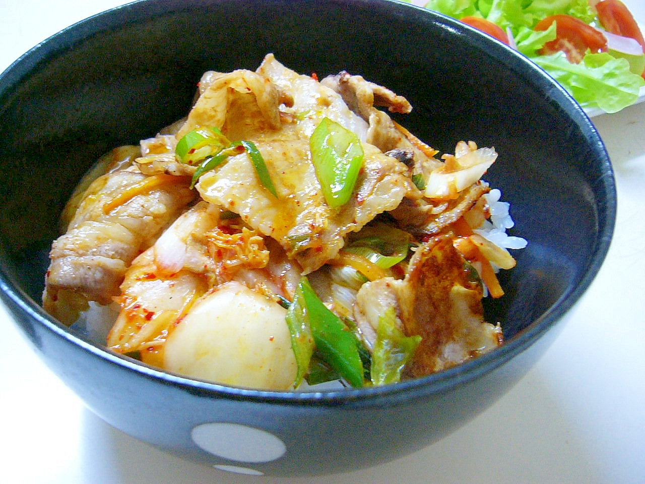 キムチ 丼 豚