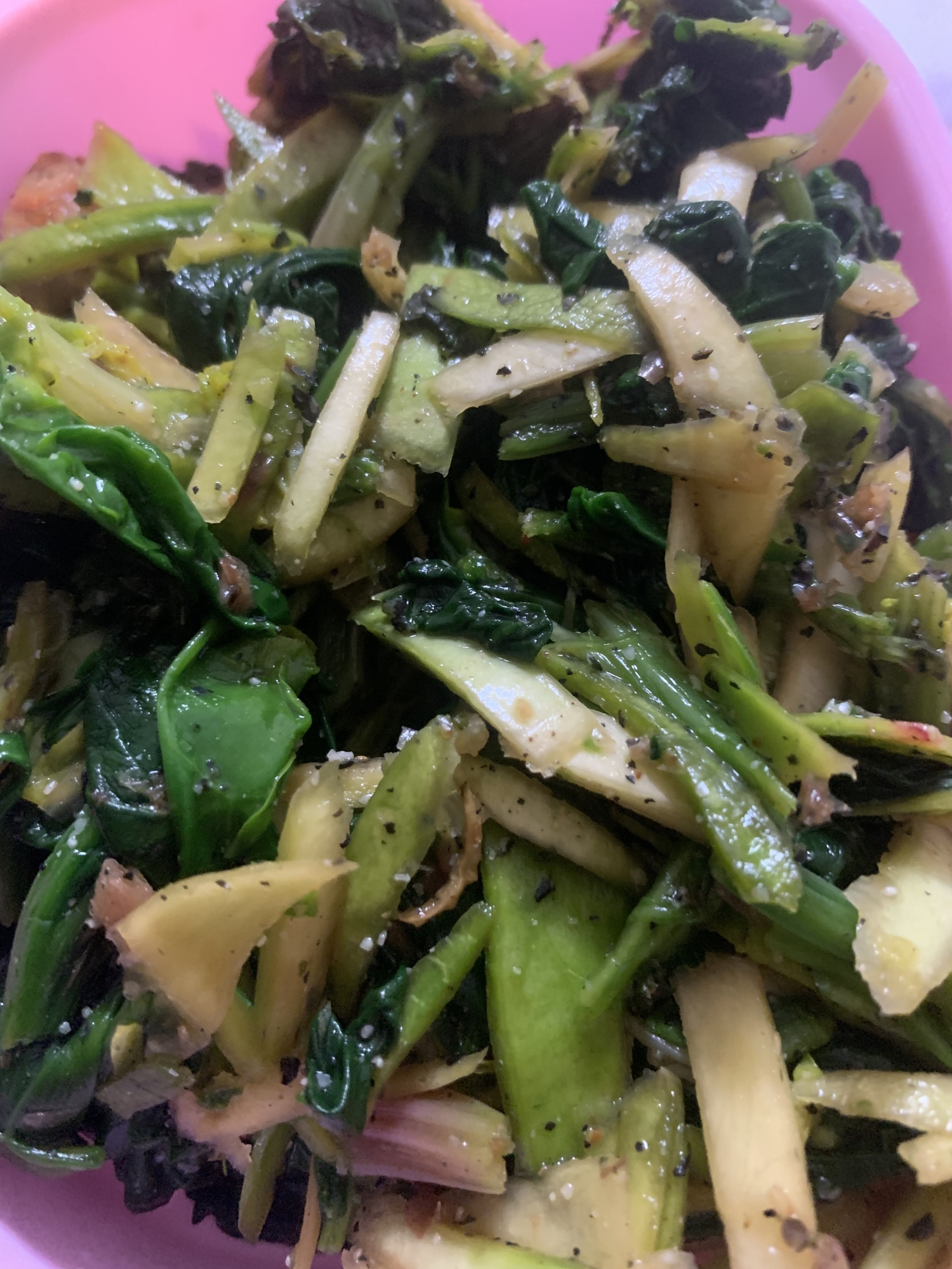 ポリポリ食感の大根とほうれん草のすりごま和え